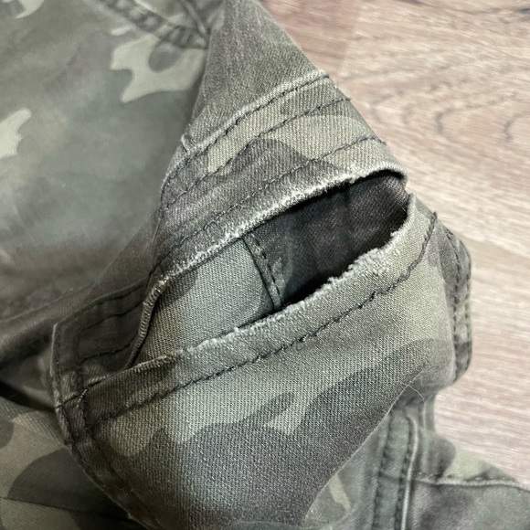 Mudd FLX Stretch Juniors Camo Jeans👖🪖 - Picture 5 of 10